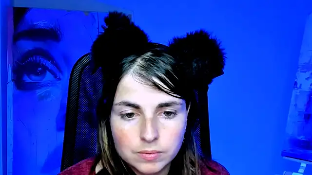 MartaEdams webcam