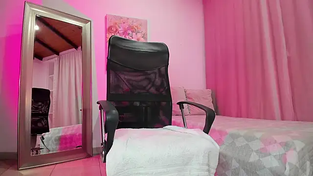 miawhite_x1 webcam