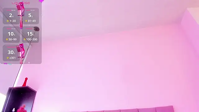 violet_myerrs webcam