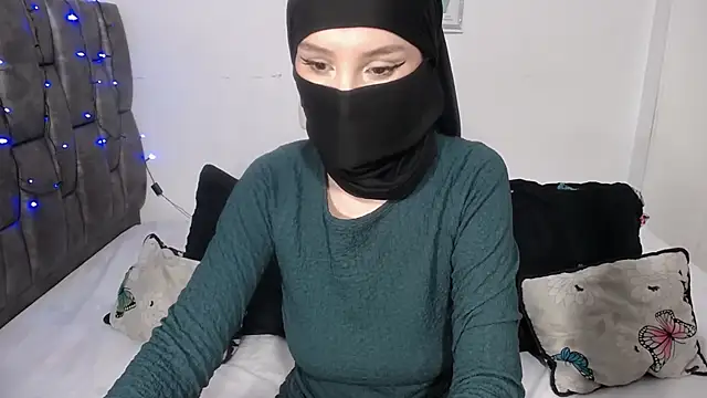 __Nahia webcam