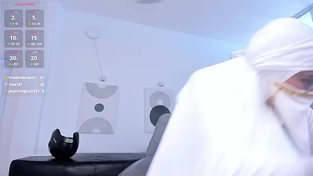 shaza_khalan (F young) - Spit on tits + rub 💦🥥