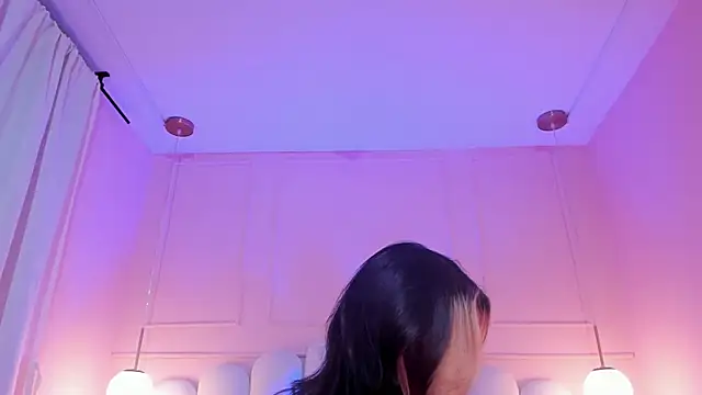 sarah_salis_
