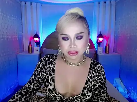 Madameblonde webcam