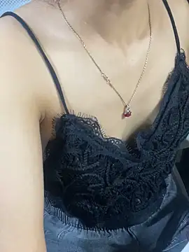 Mina048 webcam