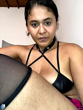 pleasureMyAss- webcam