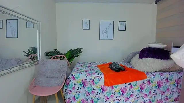 little_antonela webcam