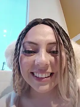 madelaine- webcam