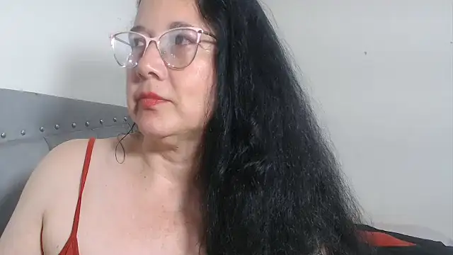 maturepriscila - Maturepriscila's free webcam - UK Sex Cams