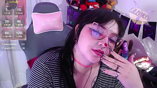LiloMoon69 webcam