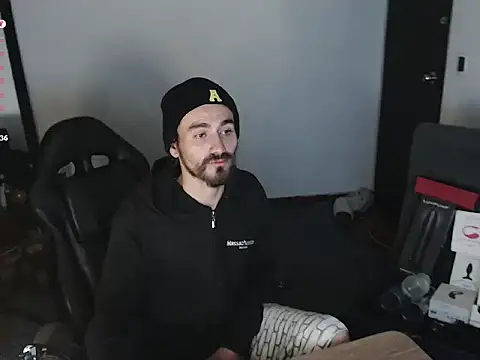 Aaron_malikk webcam