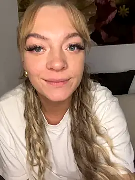 LizzyLush_ webcam