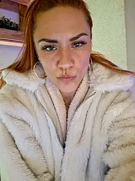 SlimBellaa webcam