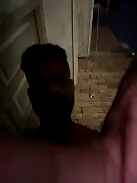 muscularboyhot webcam