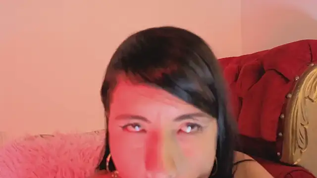 MishaKinki webcam