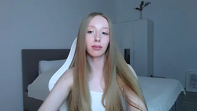 Luna_insniity webcam