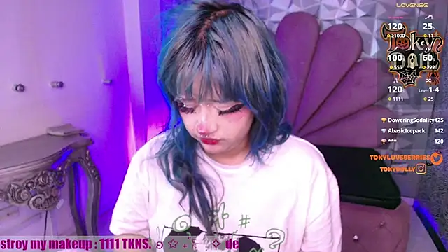 toky_doll webcam
