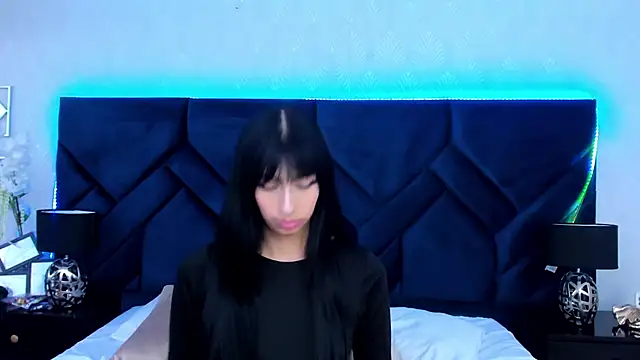 LaylaaDoll webcam