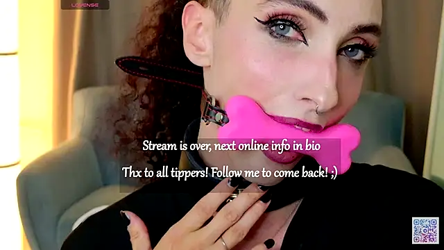 Queen_of_tease webcam