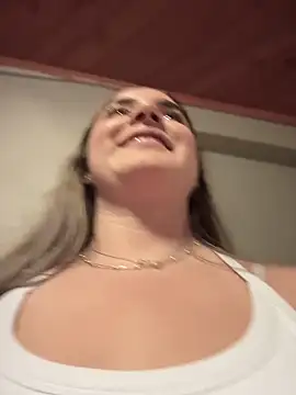 imlindapink (F teen) - big squirt 🩷