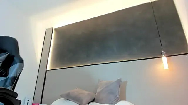zoee_zi webcam