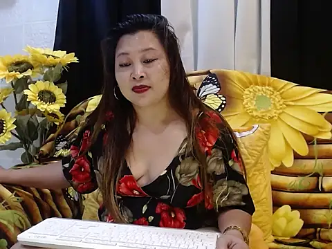 UrSweetClassyPinay webcam