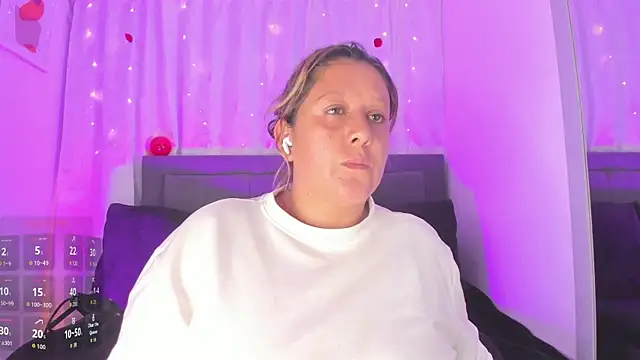ariana_cruz webcam