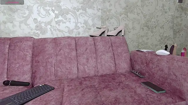 Abby-Blonde webcam