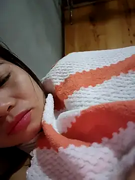 Meoweo_23 webcam