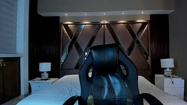 Violet_Anders webcam