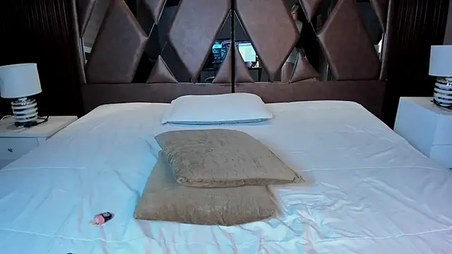 Violet_Anders webcam
