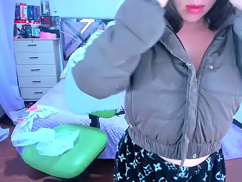 Luna_Analya webcam