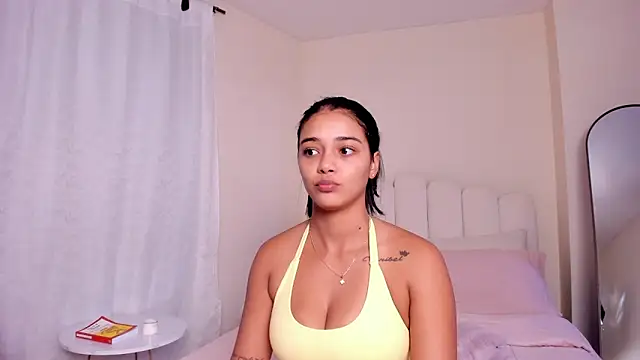 evely_coelloo webcam