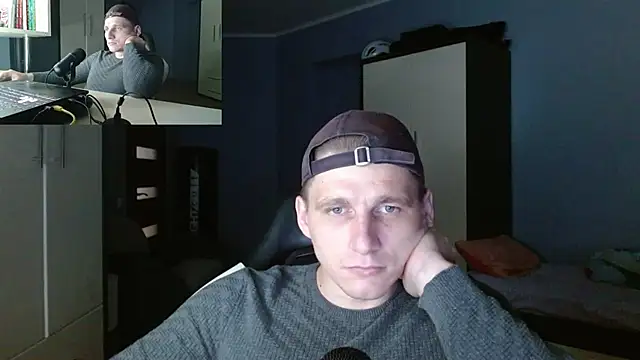PoliglotJoe webcam