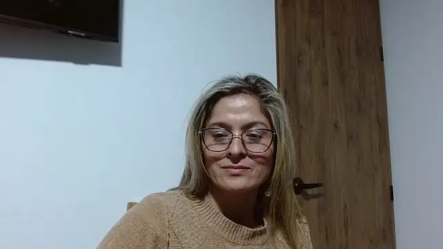 linda-mature43 webcam