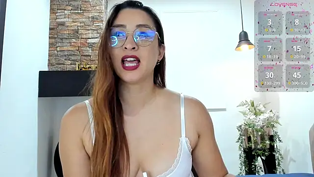 _LaraMom_ webcam