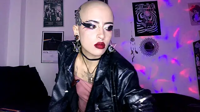 plutonbluemooon333 webcam