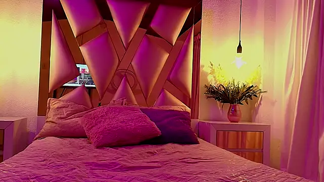 Crystal_LeRoux1 webcam