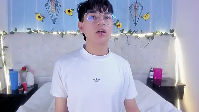 AleAurarashi webcam