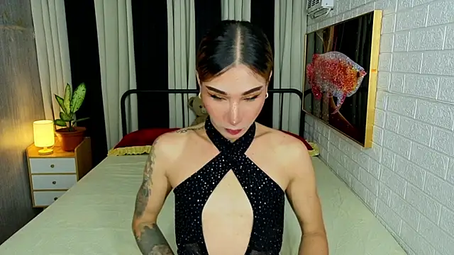 FinestCHLOExxx webcam