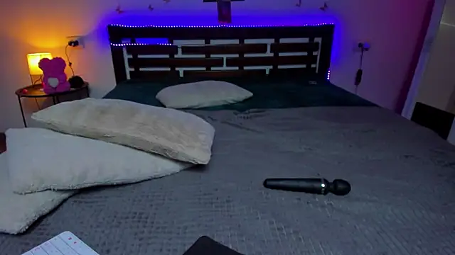 ArinaWinss webcam