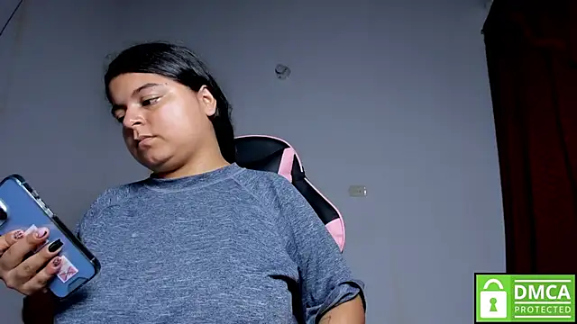 Little_Shaara webcam