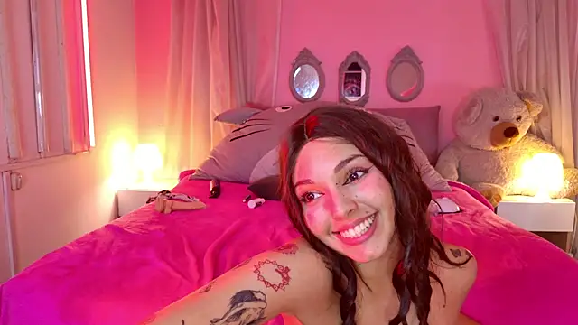Lyna_love webcam