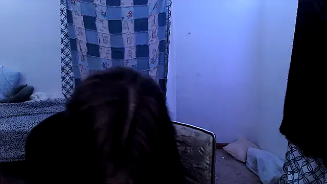 bwcbenzo (M young) - doggy asshole view