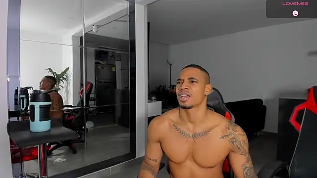 TROYWESLY- webcam