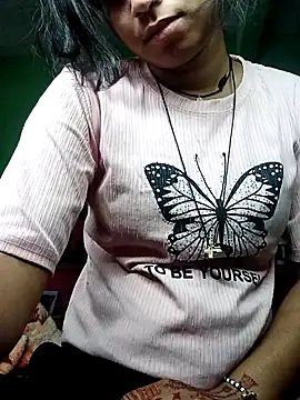 CUTE_kalpna webcam