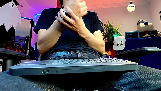 twink_sebas_ webcam