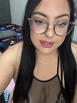 MileyGia webcam