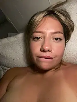 MissCat_ webcam