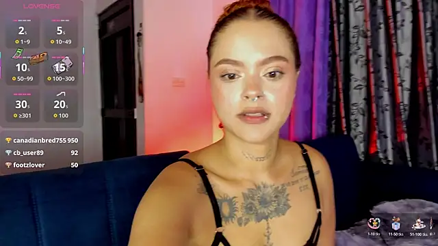 Caroline_Clark420