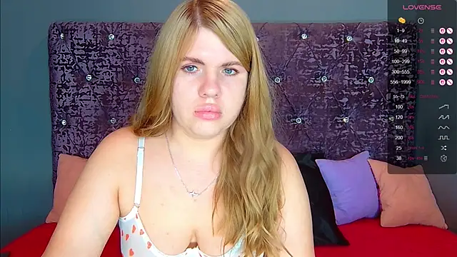 NoraBigAss webcam